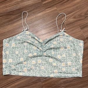 Princess Polly sz 10 floral cami crop top Tank stretchy